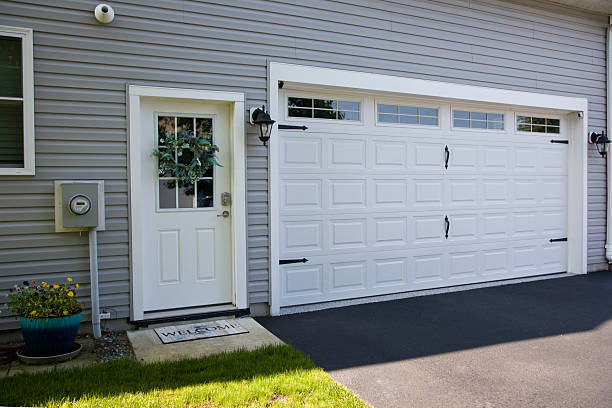 24/7 Emergency Garage Door Panel Replacement experts in Nicholas County County, WV